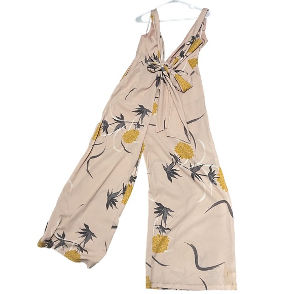 Floral White Closet Cropped Wide Leg Jumper - Picture 1 of 3